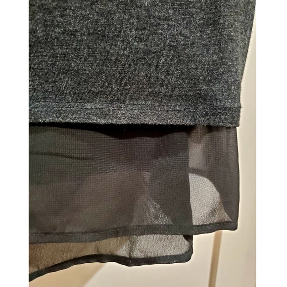 Belldini sequined blouse with sheer trim details size small - Picture 5 of 5